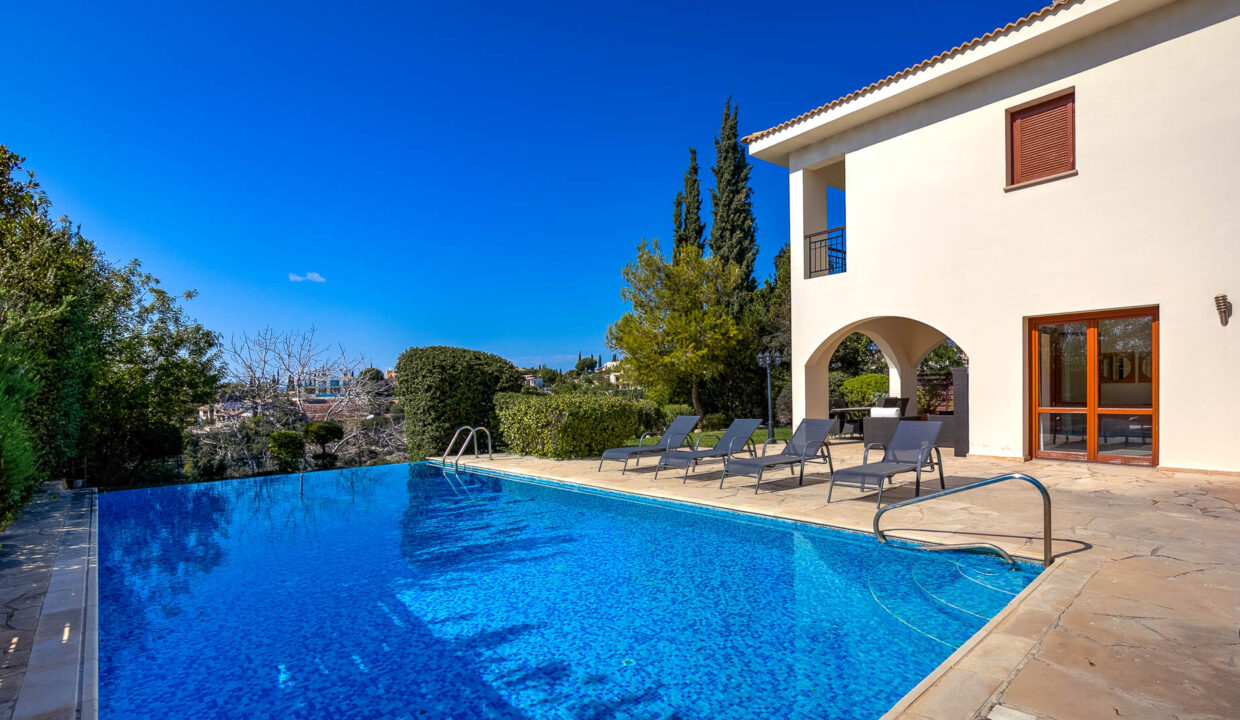 4 Bedroom Villa For Sale - Eastern Plateau, Aphrodite Hills, Paphos: ID 757 07 - ID 757 - Comark Estates
