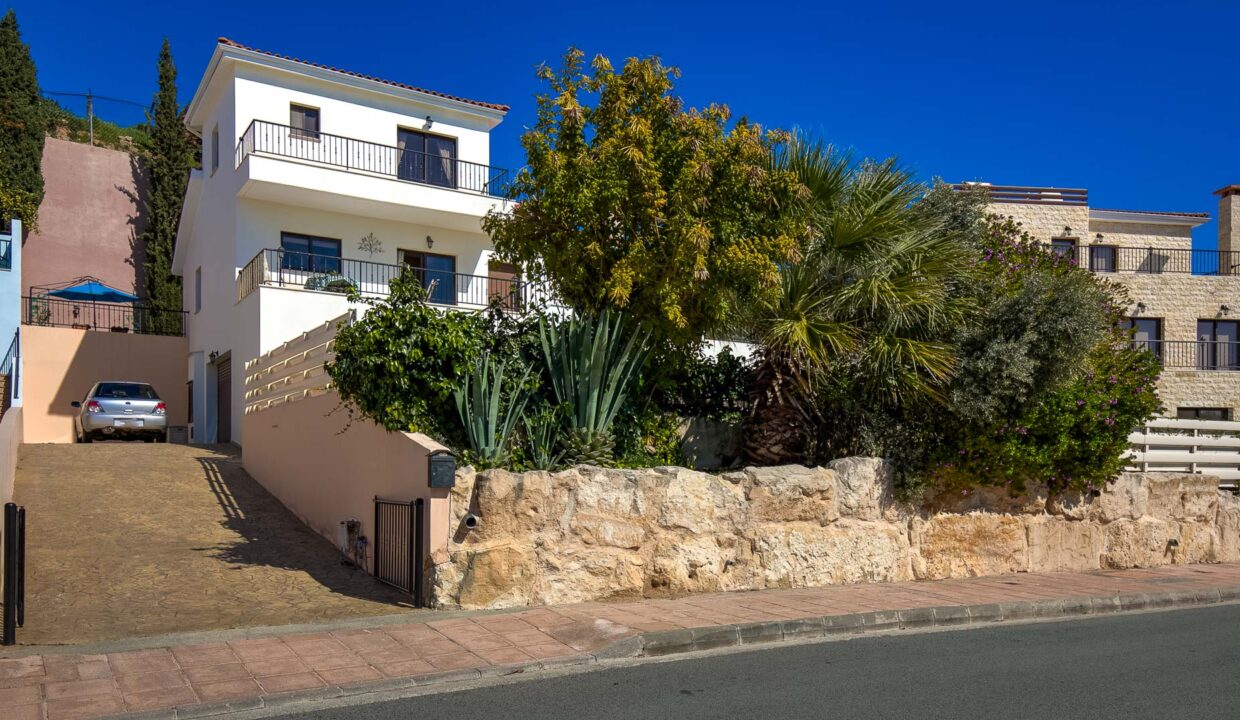 3 Bedroom Villa For Sale - Pissouri Village, Pissouri, Limassol: ID 784 01 - ID 784 - Comark Estates