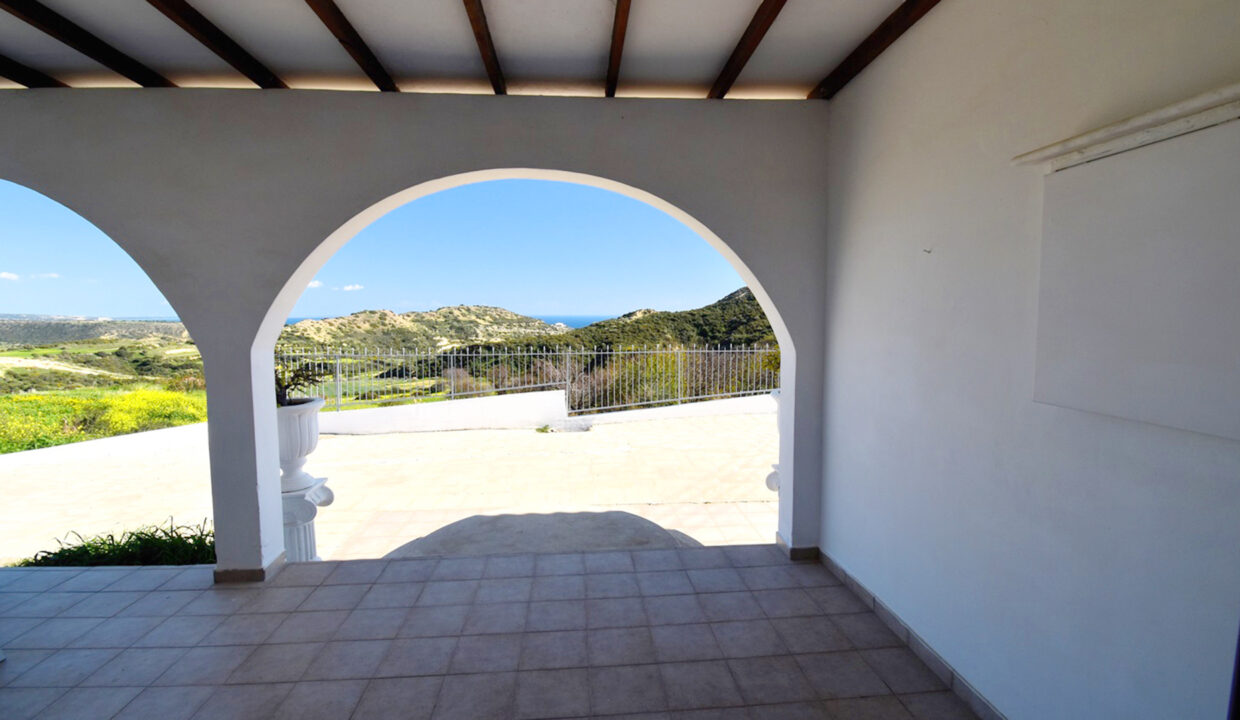 ID 794 villa for sale in Pissouri, Limassol Cyprus. Comark Estates20