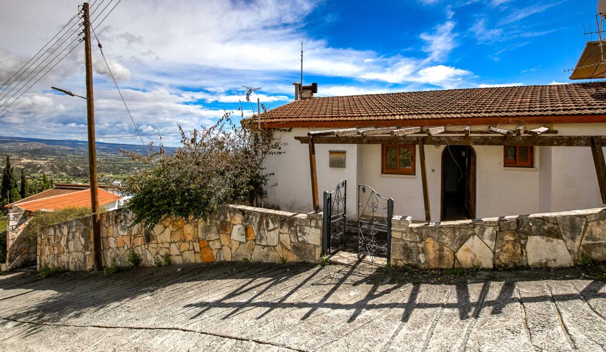 4 Bedroom Villa For Sale - Pissouri Village, Pissouri, Limassol: ID 783 04 - ID 783 - Comark Estates
