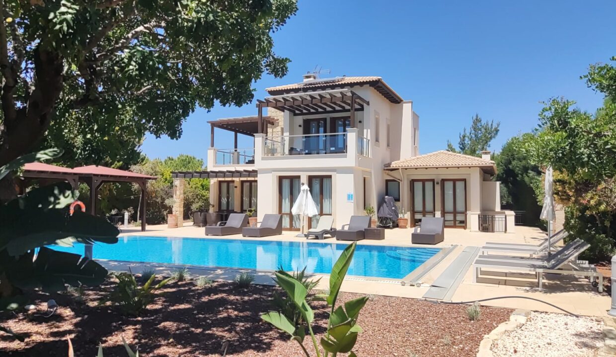 4 Bedroom Villa For Sale - Eastern Plateau, Aphrodite Hills, Paphos: ID 799 01 - ID 799 - Comark Estates