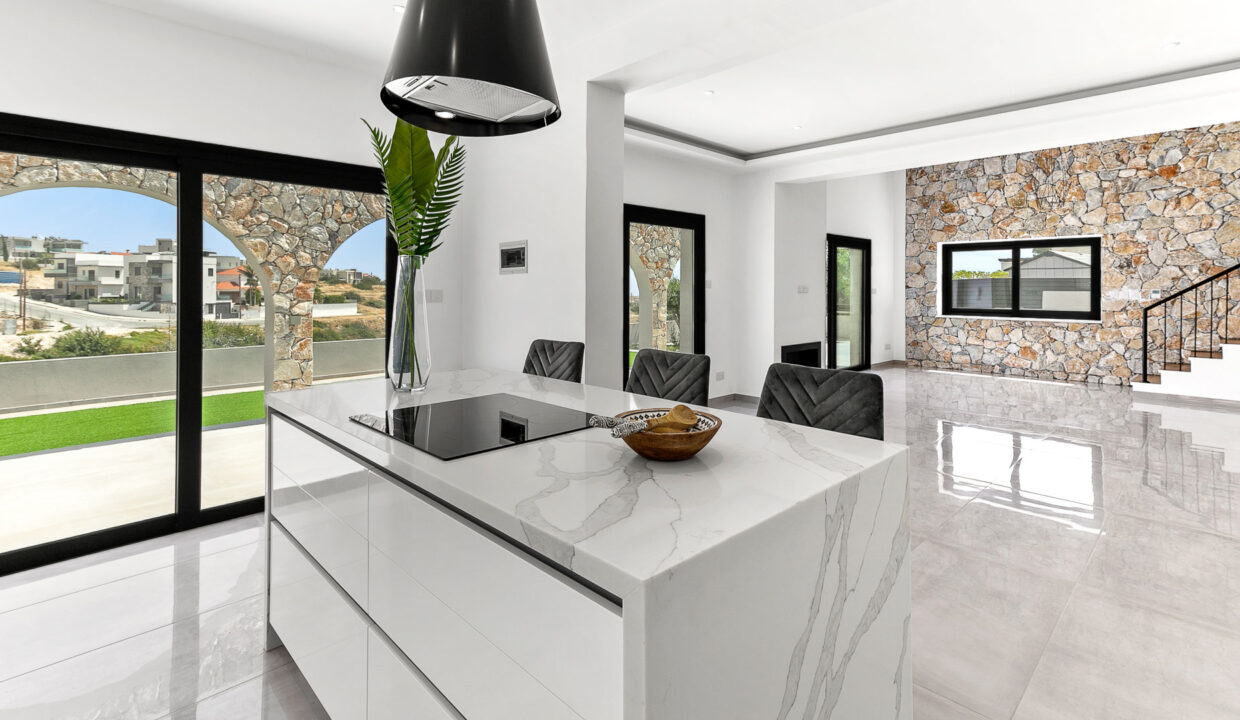 3 Bedroom Villa For Sale - Episkopi Village, Limassol: ID 829 27 - ID 829 - Comark Estates