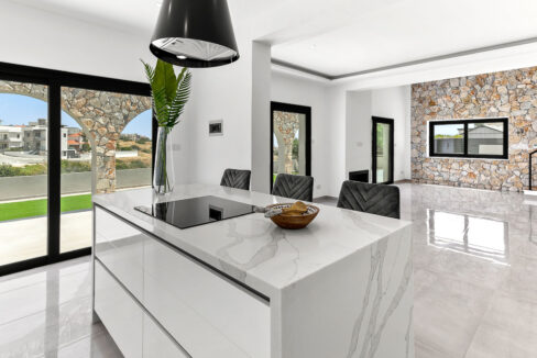 3 Bedroom Villa For Sale - Episkopi Village, Limassol: ID 829 27 - ID 829 - Comark Estates
