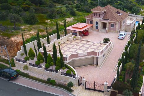 6 Bedroom Villa For Sale - Eastern Plateau, Aphrodite Hills, Paphos : ID 982 02 - ID 982 - Comark Estates