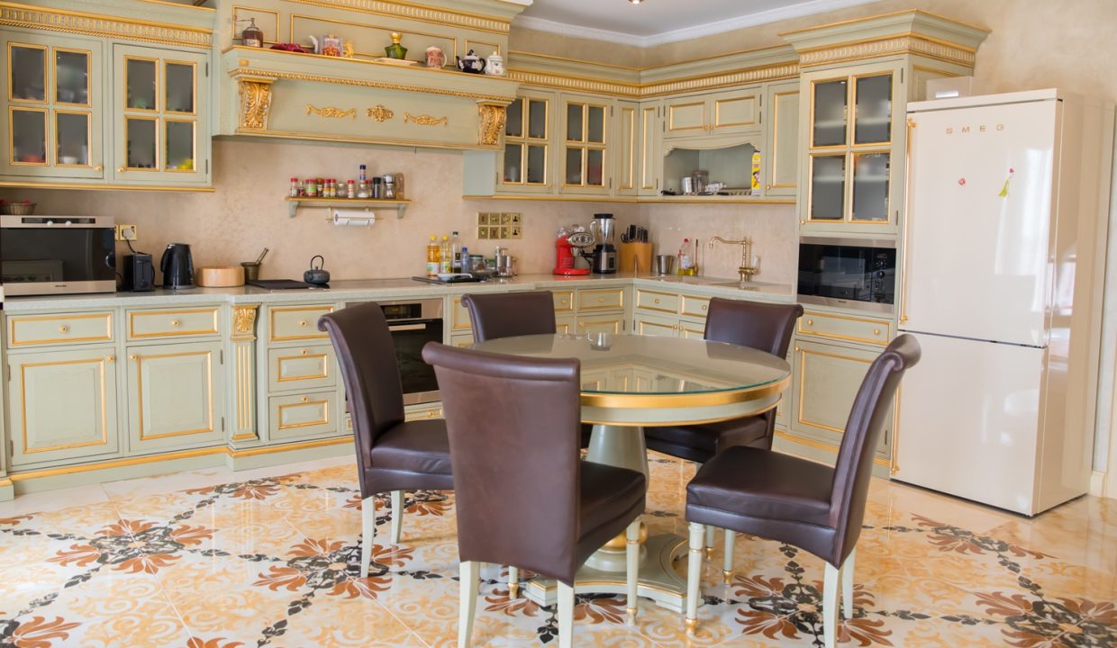 6 Bedroom Villa For Sale - Eastern Plateau, Aphrodite Hills, Paphos : ID 982 07 - ID 982 - Comark Estates