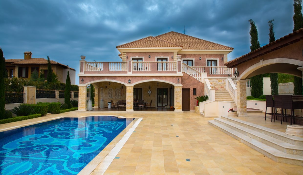 6 Bedroom Villa For Sale - Eastern Plateau, Aphrodite Hills, Paphos : ID 982 14 - ID 982 - Comark Estates