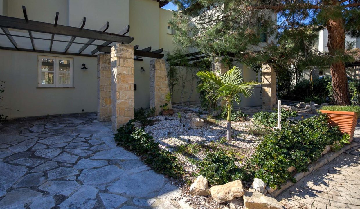 2 Bedroom Townhouse For Sale - Adonis Village, Aphrodite Hills, Paphos: ID 965 02 - ID 965 - Comark Estates