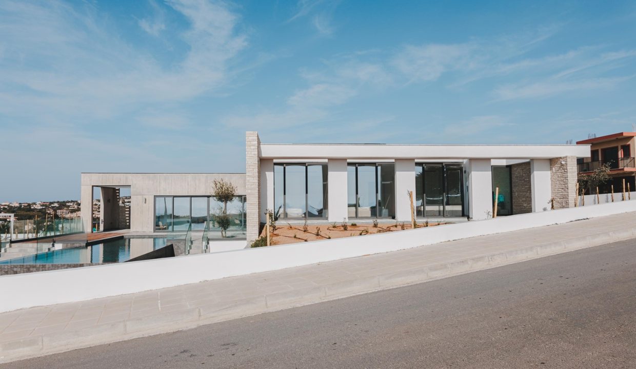 4 Bedroom Villa For Sale - Sea Caves, Pegeia, Paphos: ID 985 16 - ID 985 - Comark Estates