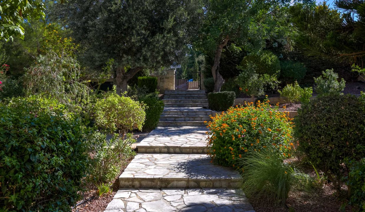 3 Bedroom Villa For Sale – Western Plateau, Aphrodite Hills, Paphos: ID 996 12 - ID 996 - Comark Estates