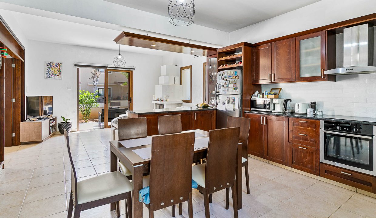 3 Bedroom Villa For Sale - Kato Polemidia, Limassol: ID 999 12 - ID 999 - Comark Estates