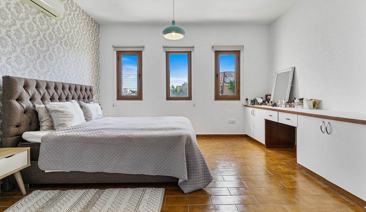 3 Bedroom Villa For Sale - Kato Polemidia, Limassol: ID 999 18 - ID 999 - Comark Estates