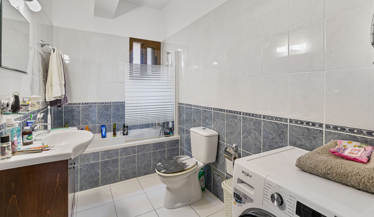 3 Bedroom Villa For Sale - Kato Polemidia, Limassol: ID 999 20 - ID 999 - Comark Estates