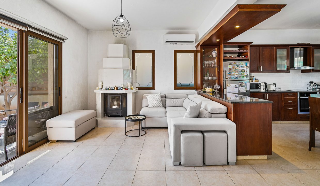 3 Bedroom Villa For Sale - Kato Polemidia, Limassol: ID 999 08 - ID 999 - Comark Estates