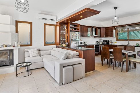 3 Bedroom Villa For Sale - Kato Polemidia, Limassol: ID 999 09 - ID 999 - Comark Estates