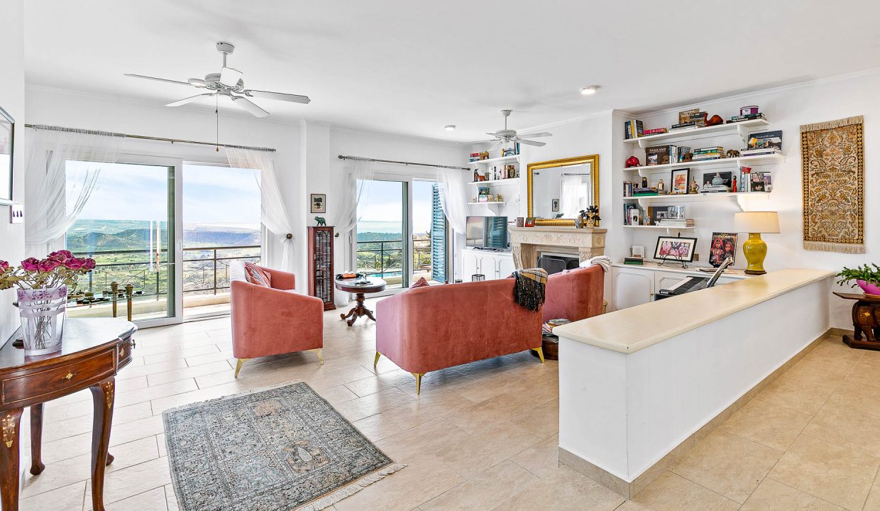 3 Bedroom Penthouse For Sale - Pissouri, Pissouri Village, Limassol: ID 991 03 - ID 991 - Comark Estates