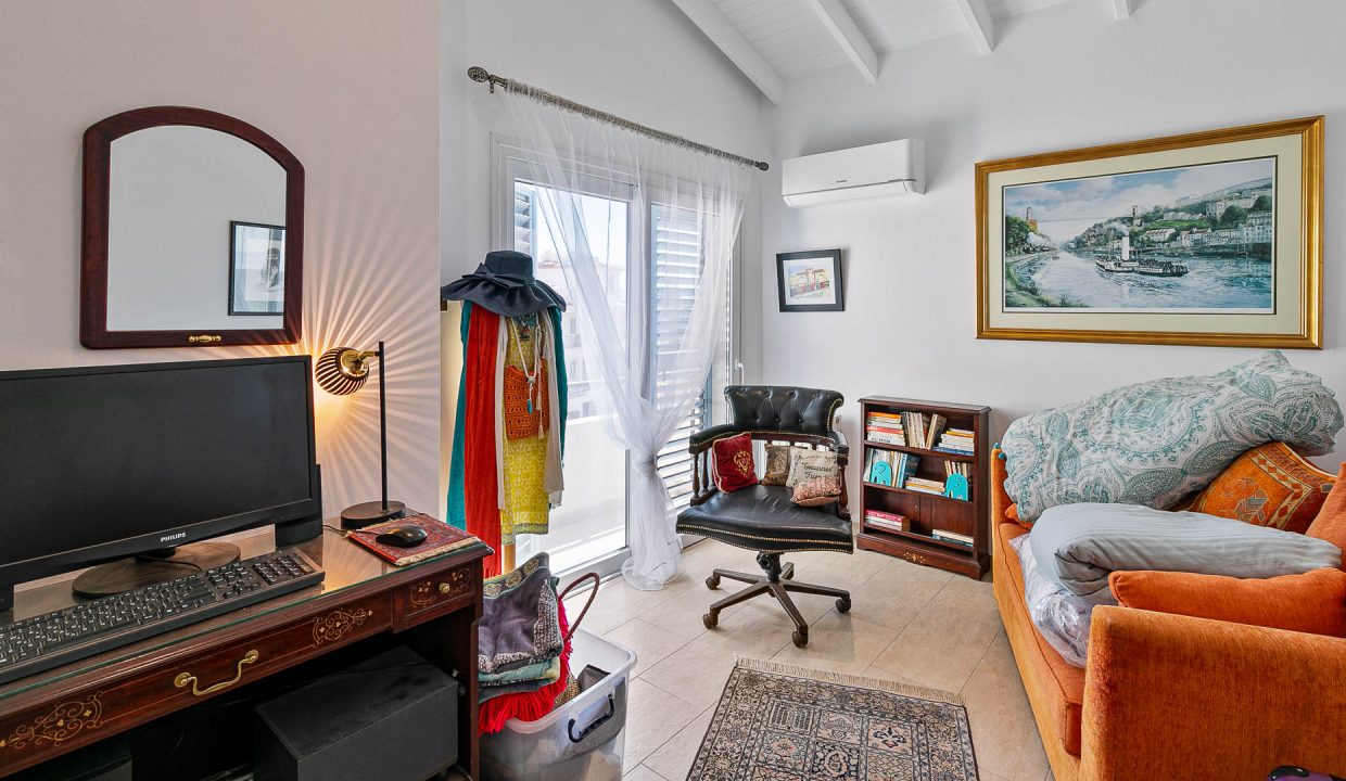 3 Bedroom Penthouse For Sale - Pissouri, Pissouri Village, Limassol: ID 991 23 - ID 991 - Comark Estates