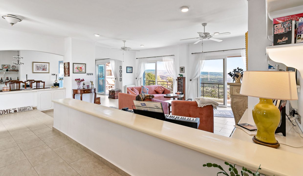 3 Bedroom Penthouse For Sale - Pissouri, Pissouri Village, Limassol: ID 991 04 - ID 991 - Comark Estates