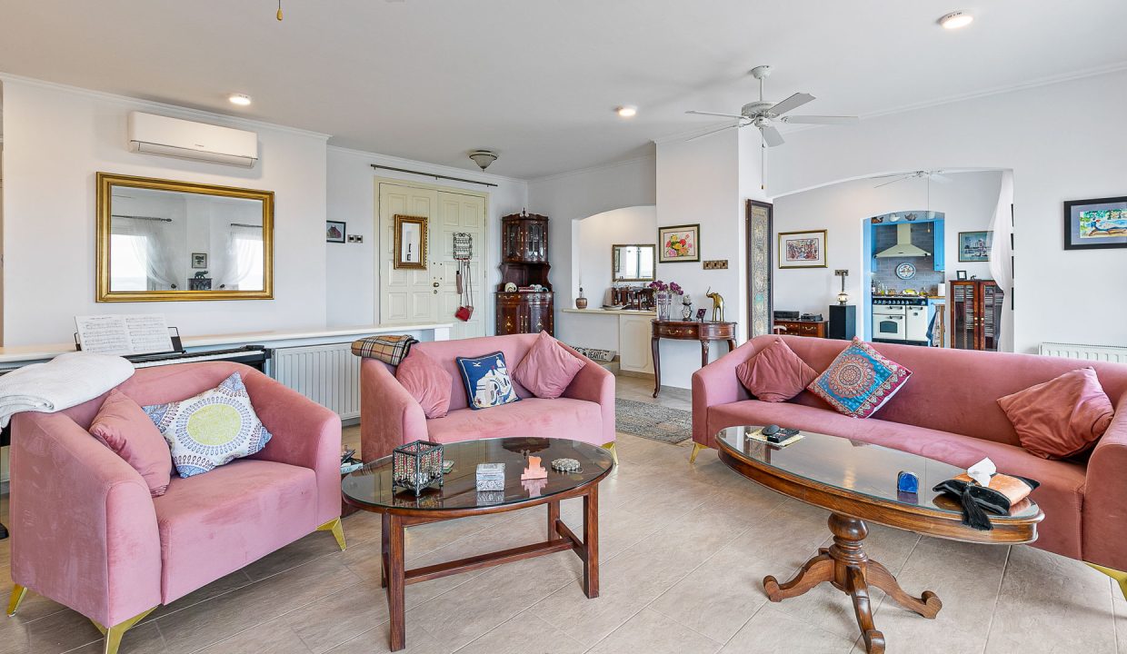 3 Bedroom Penthouse For Sale - Pissouri, Pissouri Village, Limassol: ID 991 07 - ID 991 - Comark Estates