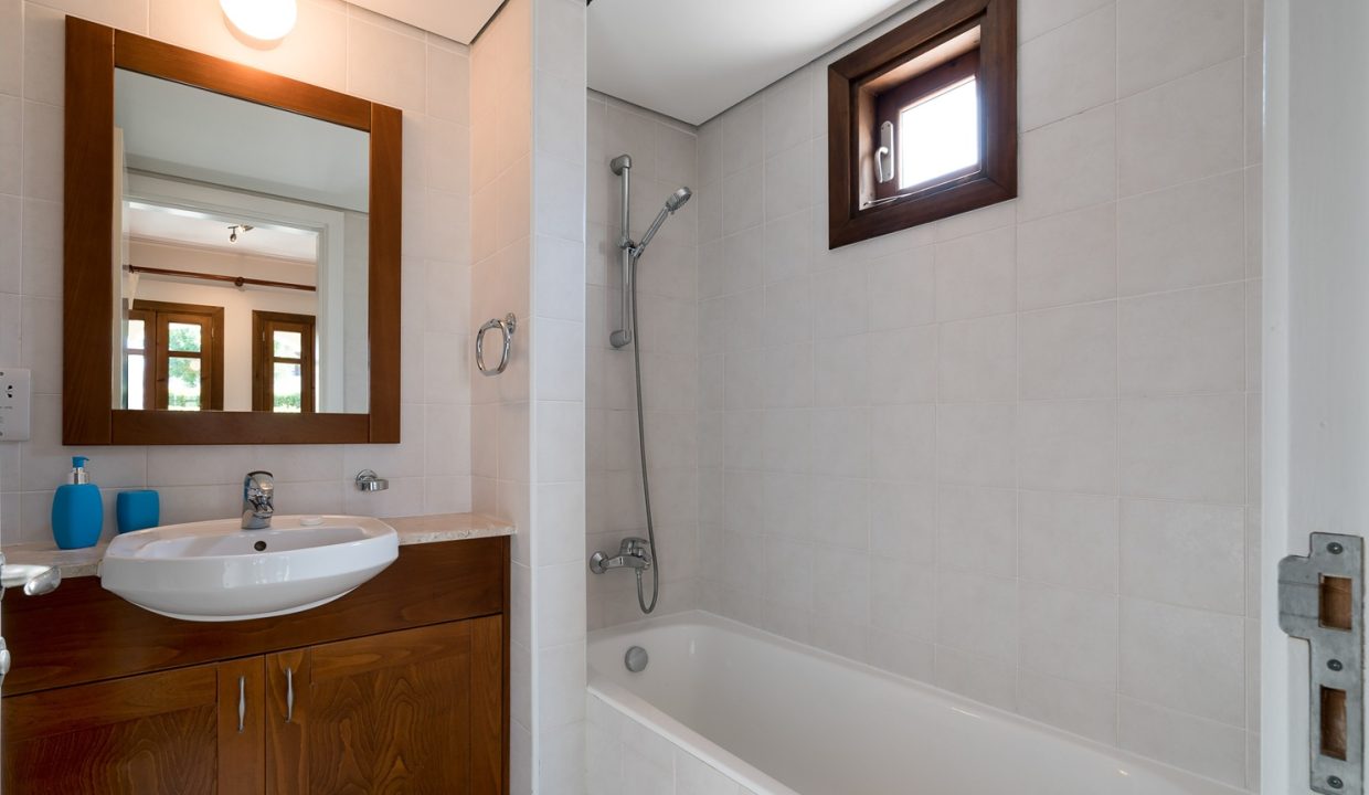 Apartment 1015 for Sale Aphrodite Hills Resort, Cyprus. Comark Estates13