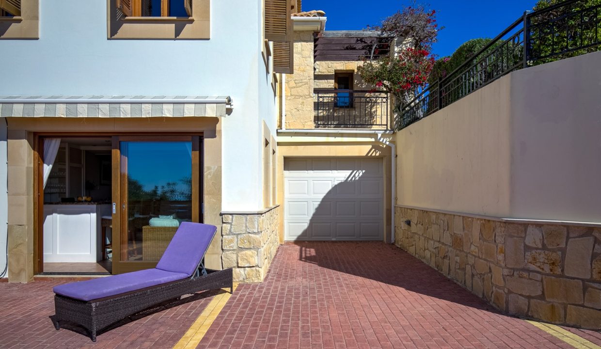 4 Bedroom Sea View Villa For Sale – Eastern Plateau, Aphrodite Hills, Paphos: ID 1026 12 - ID 1026 - Comark Estates