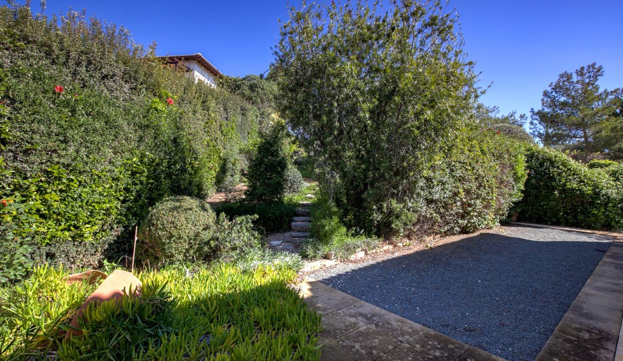 4 Bedroom Sea View Villa For Sale – Eastern Plateau, Aphrodite Hills, Paphos: ID 1026 26 - ID 1026 - Comark Estates