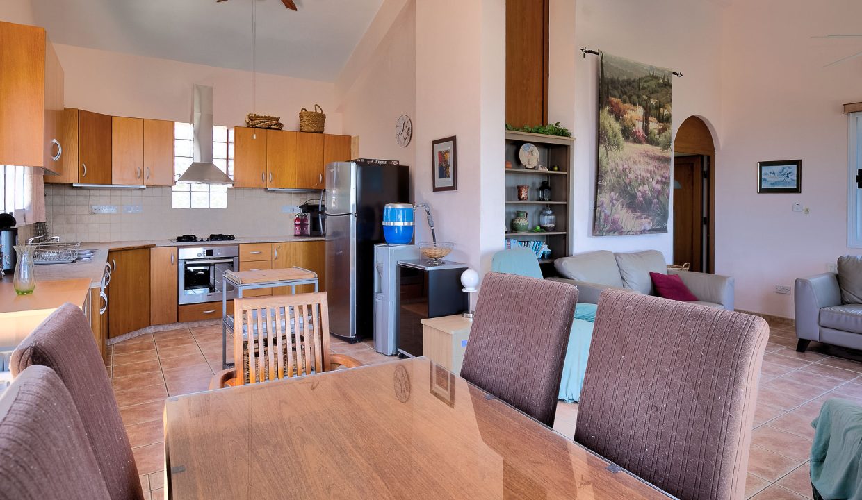 2 Bedroom Villa For Sale - Pissouri, Pissouri Village, Limassol: ID 1033 17 - ID 1033 - Comark Estates