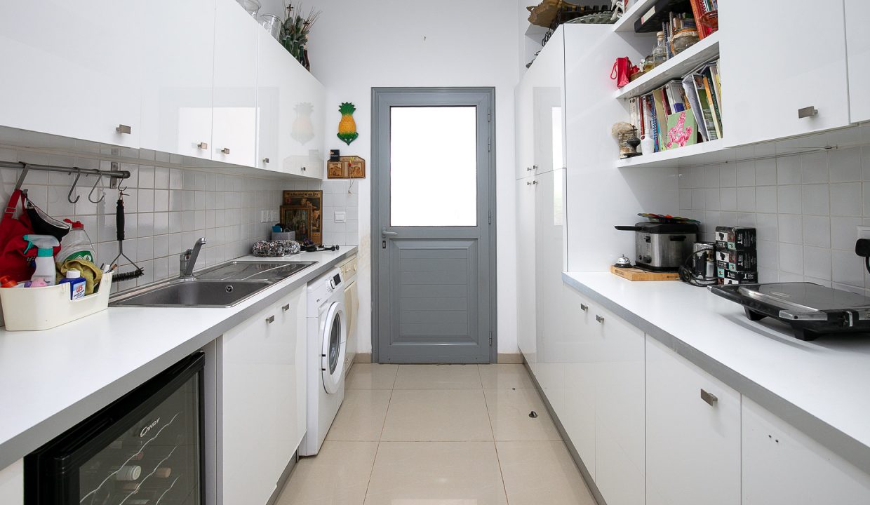 6 Bedroom Villa For Sale - Konia, Paphos: ID 1031 25 - ID 1031 - Comark Estates