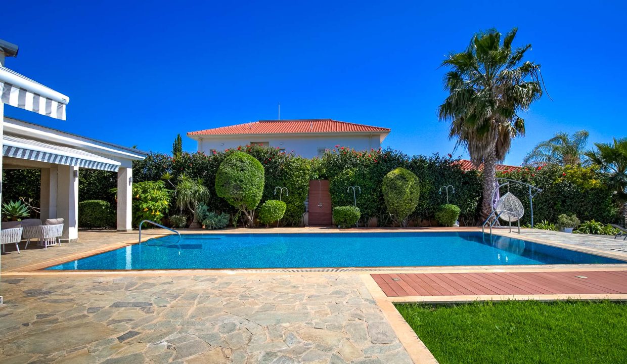 6 Bedroom Villa For Sale - Konia, Paphos: ID 1031 35 - ID 1031 - Comark Estates