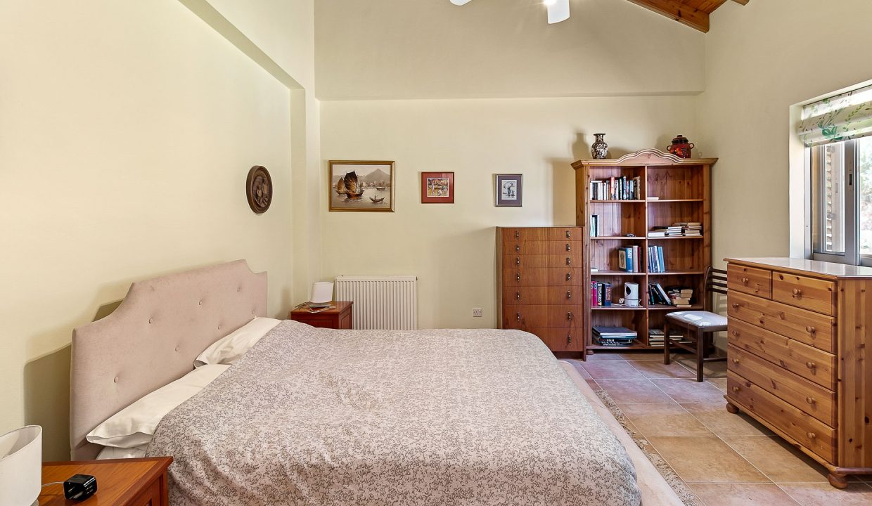 3 Bedroom Bungalow For Sale - Prastio Village, Limassol: ID 1049 15 - ID 1049 - Comark Estates
