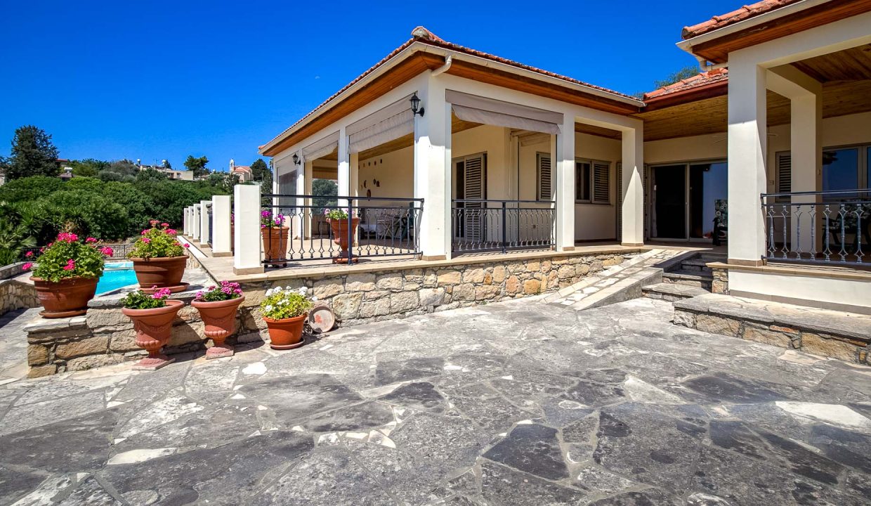 3 Bedroom Bungalow For Sale - Prastio Village, Limassol: ID 1049 31 - ID 1049 - Comark Estates