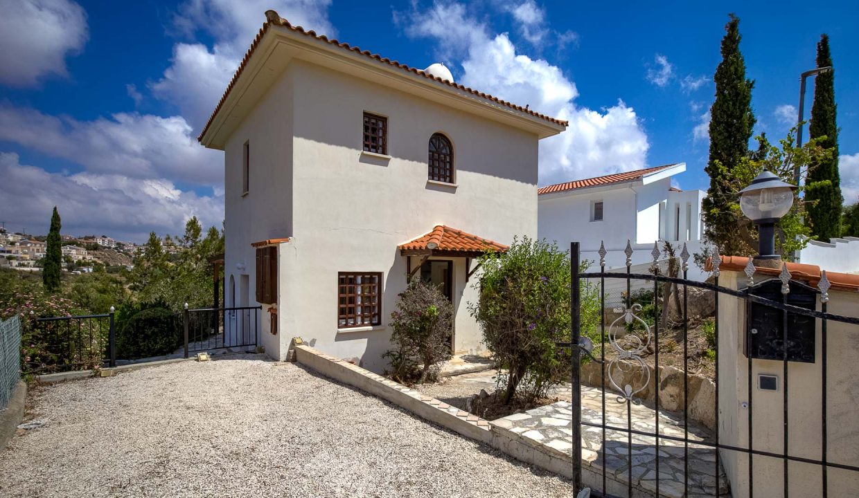 2 Bedroom Villa For Sale - Pissouri, Pissouri Village, Limassol: ID 1039 01 - ID 1039 - Comark Estates