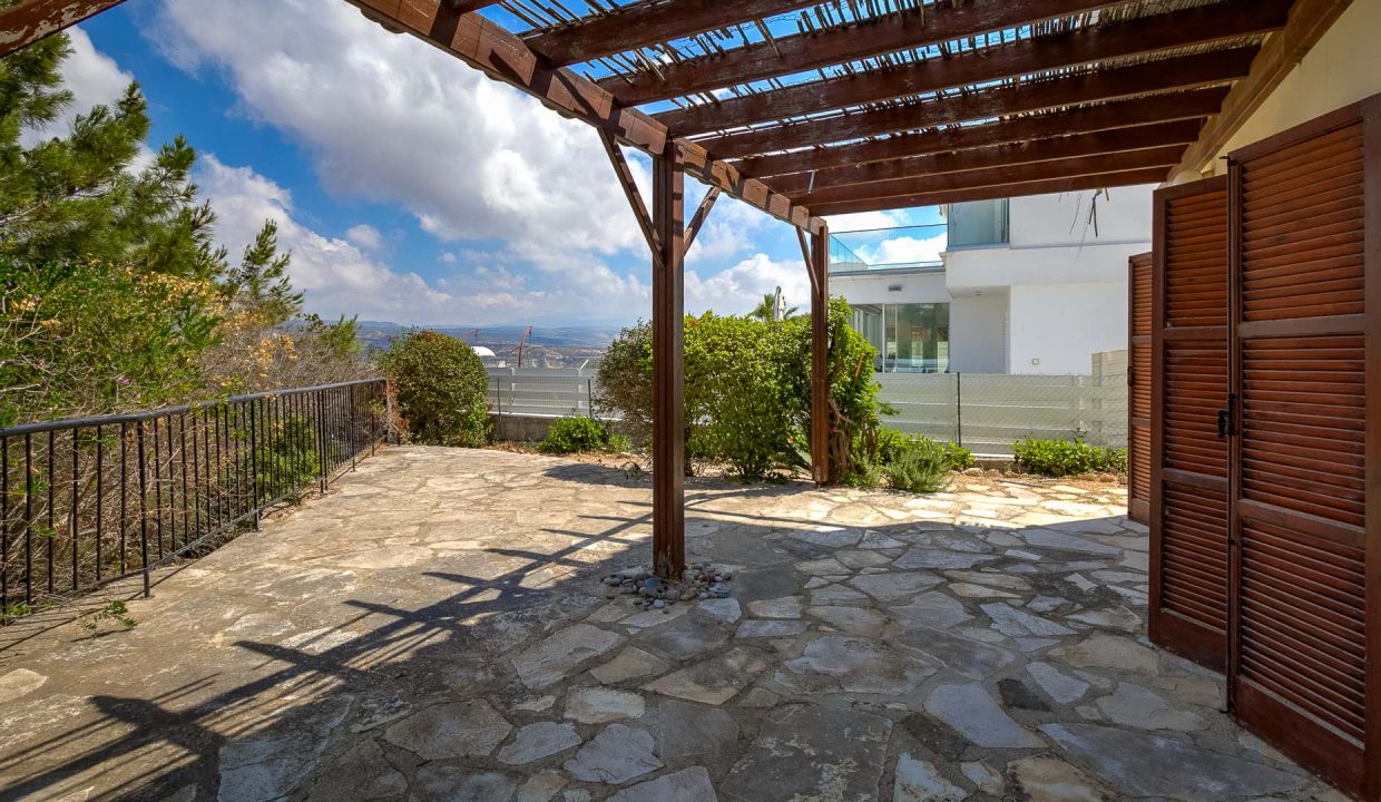 2 Bedroom Villa For Sale - Pissouri, Pissouri Village, Limassol: ID 1039 17 - ID 1039 - Comark Estates