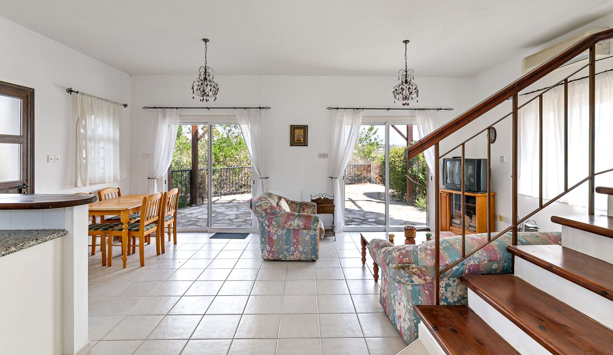 2 Bedroom Villa For Sale - Pissouri, Pissouri Village, Limassol: ID 1039 04 - ID 1039 - Comark Estates