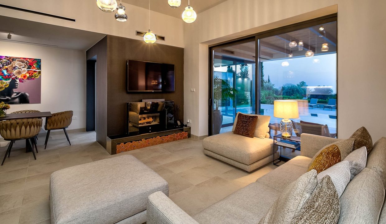 4 Bedroom Villa For Sale - Eastern Plateau, Aphrodite Hills, Paphos: ID 1057 73 – ID 1057 - Comark Estates