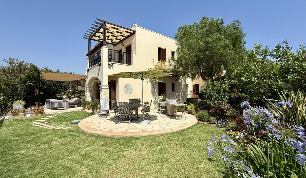 3 Bedroom Garden Apartment For Sale – Theseus Village, Aphrodite Hills, Paphos: ID 1058 12 – ID 1058 - Comark Estates