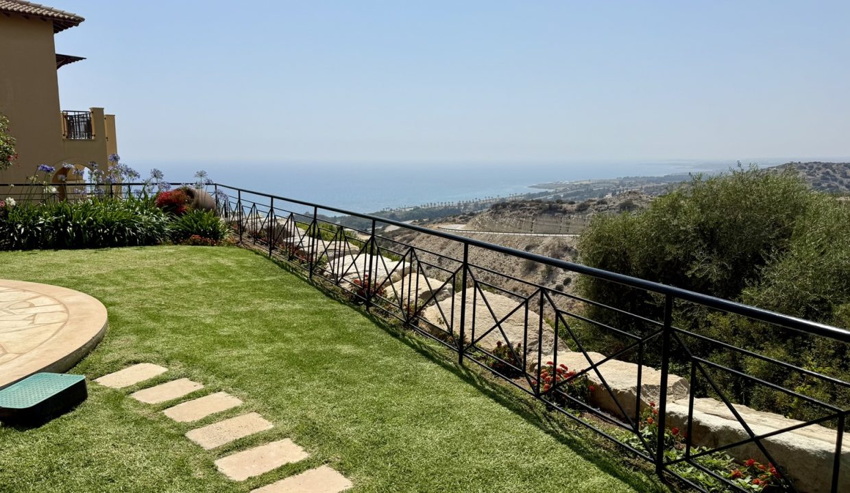 3 Bedroom Garden Apartment For Sale – Theseus Village, Aphrodite Hills, Paphos: ID 1058 13 – ID 1058 - Comark Estates