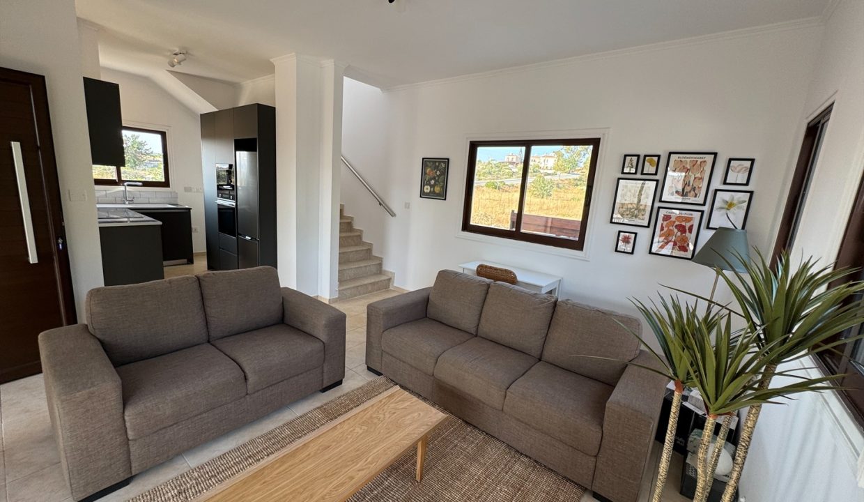 2 Bedroom Villa - Long Term Rental, Secret Valley/Venus Rock, Kouklia, Paphos: 1051 02 - ID 1051 - Comark Estates
