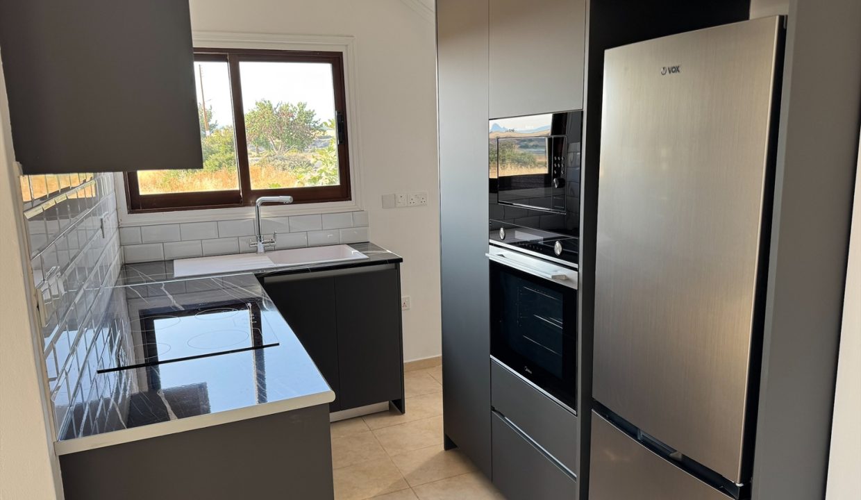 2 Bedroom Villa - Long Term Rental, Secret Valley/Venus Rock, Kouklia, Paphos: 1051 05 - ID 1051 - Comark Estates