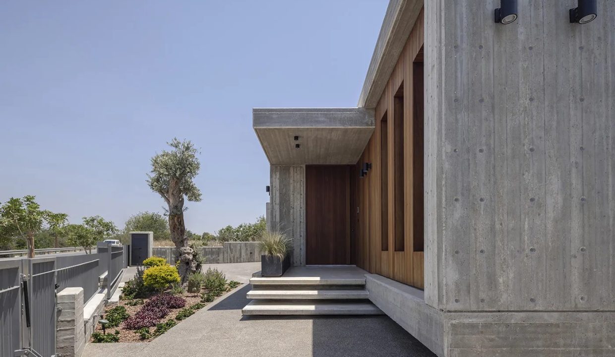 4 Bedroom Villa For Sale - Agia Marinouda, Geroskipou, Paphos: ID 1061 02 - ID 1061 - Comark Estates