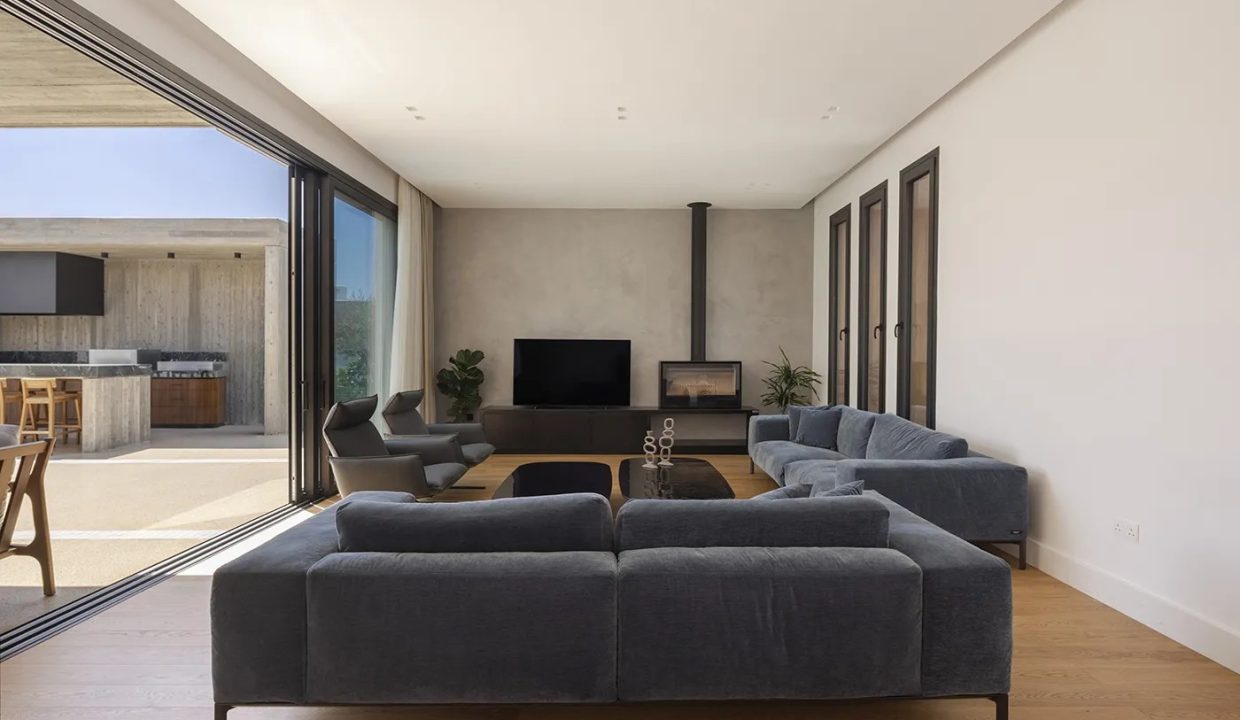 4 Bedroom Villa For Sale - Agia Marinouda, Geroskipou, Paphos: ID 1061 13 - ID 1061 - Comark Estates