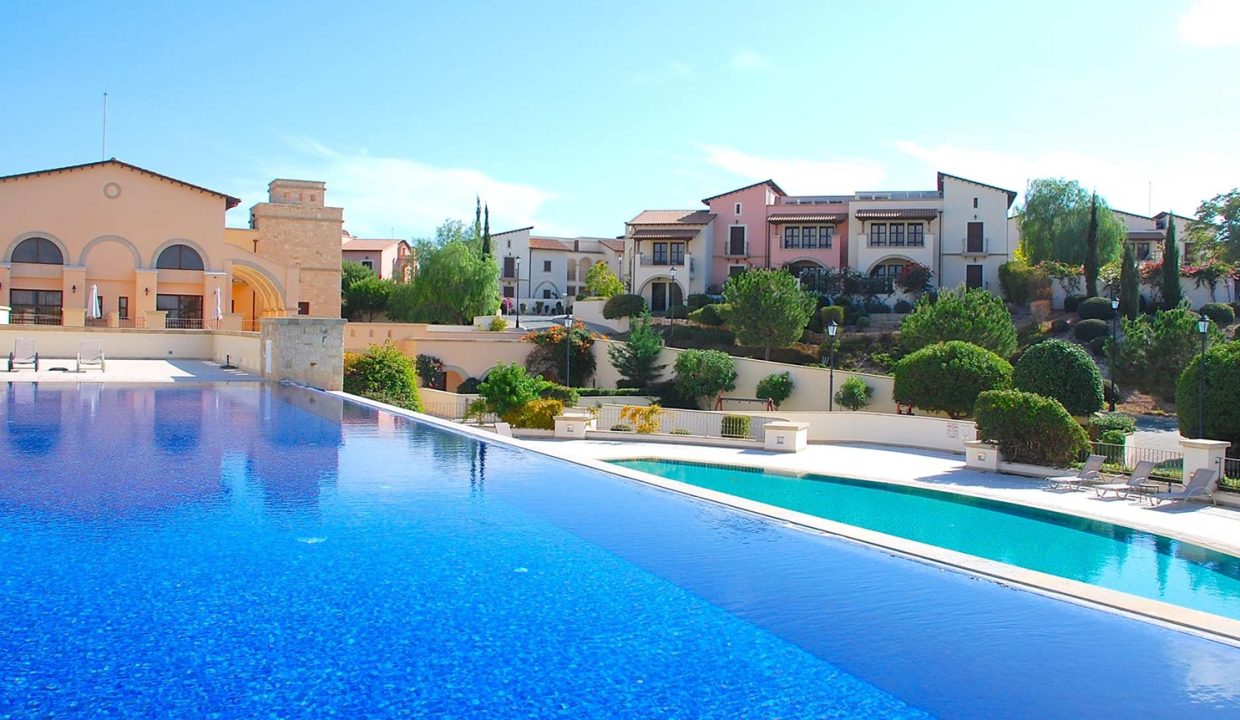 Apollo Pool
