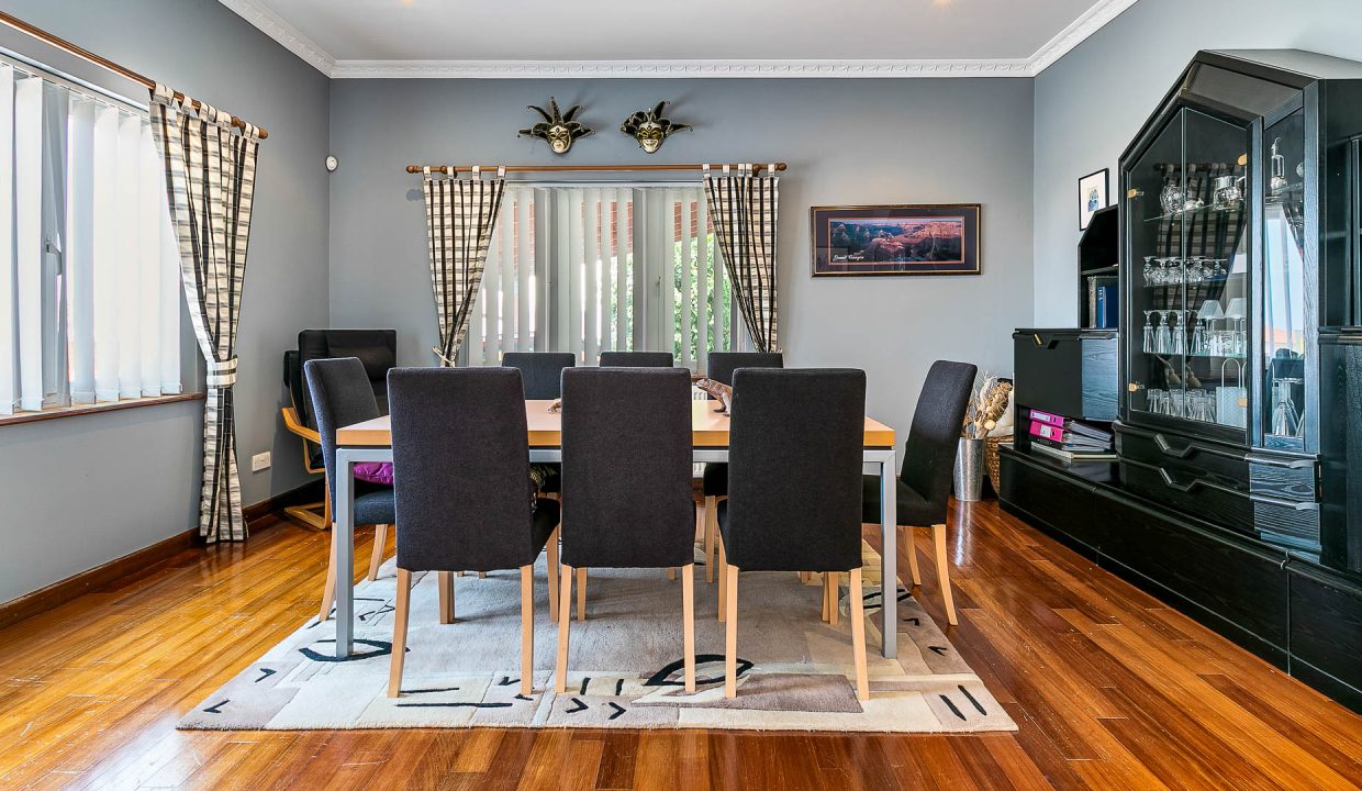 5 Bedroom Villa For Sale - Episkopi, Episkopi Village, Limassol: ID 1077 07 - ID 1077 - Comark Estates