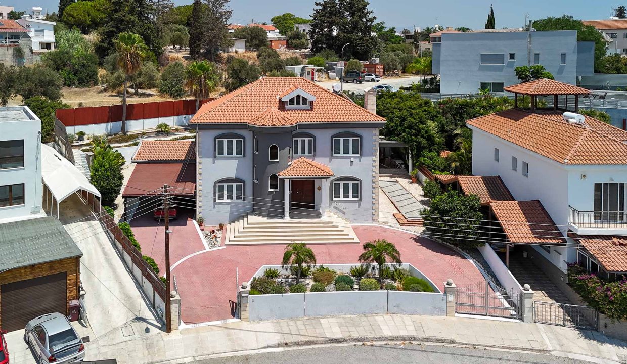 5 Bedroom Villa For Sale - Episkopi, Episkopi Village, Limassol: ID 1077 02 - ID 1077 - Comark Estates