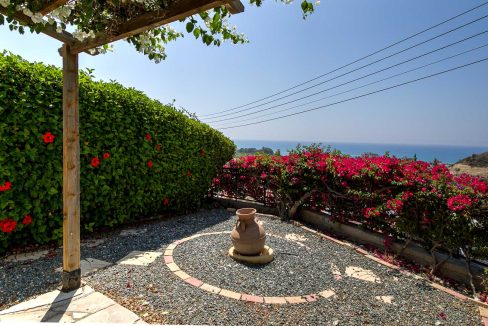 2 Bedroom Bungalow For Sale - Pissouri, Pissouri Bay, Limassol: ID 1067 13 - ID 1067 - Comark Estates