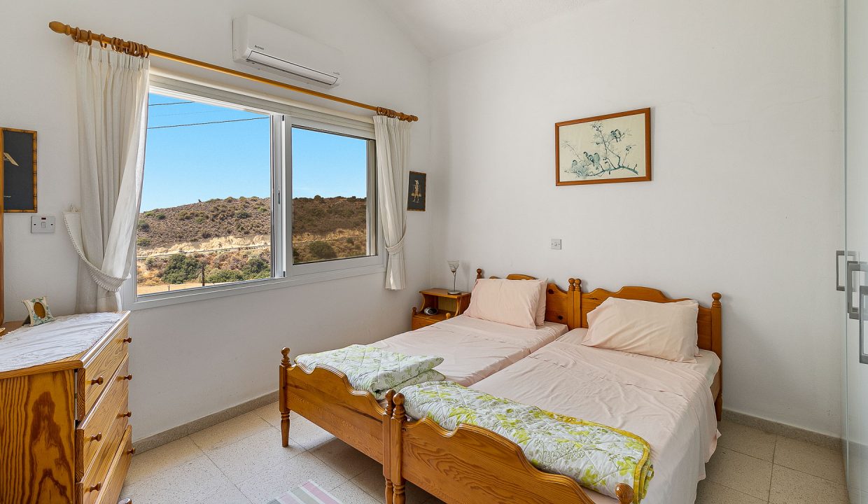 2 Bedroom Bungalow For Sale - Pissouri, Pissouri Bay, Limassol: ID 1067 15 - ID 1067 - Comark Estates