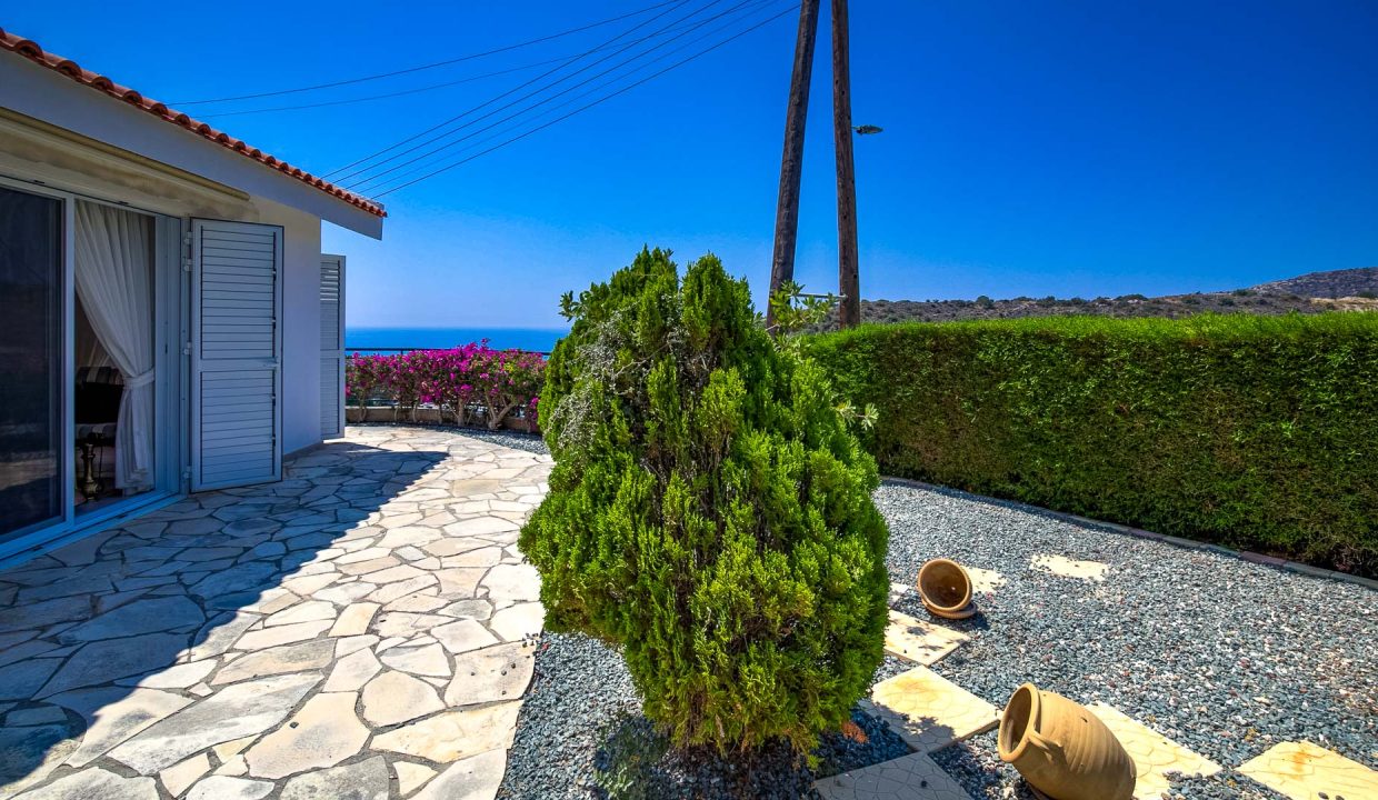 2 Bedroom Bungalow For Sale - Pissouri, Pissouri Bay, Limassol: ID 1067 04 - ID 1067 - Comark Estates