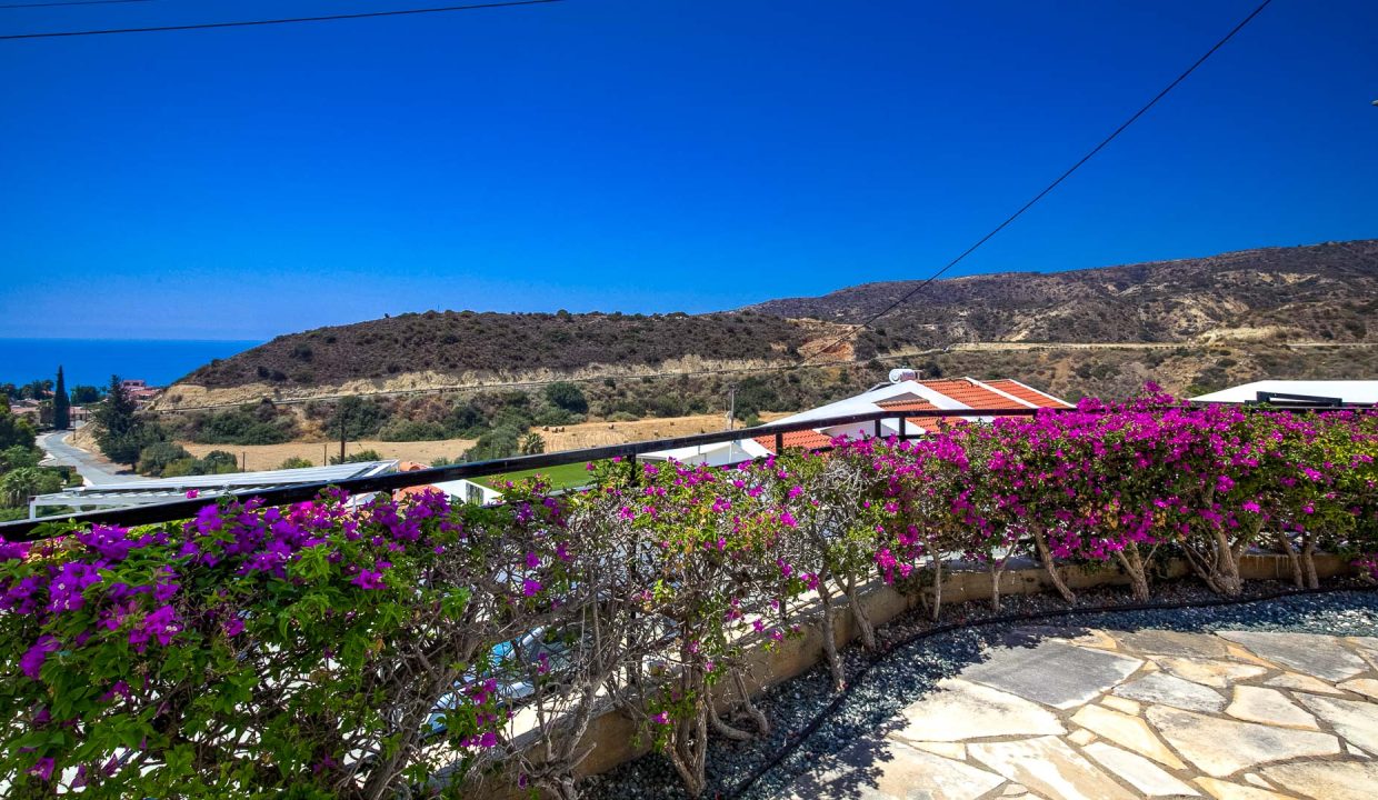 2 Bedroom Bungalow For Sale - Pissouri, Pissouri Bay, Limassol: ID 1067 01 - ID 1067 - Comark Estates