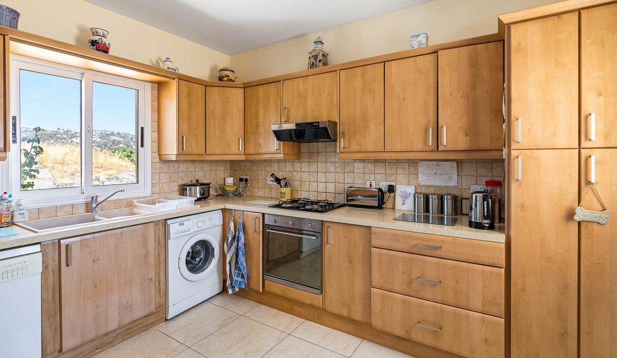 3 Bedroom Villa For Sale - Pissouri, Pissouri Village, Limassol: ID 1068 08 - ID 1068 - Comark Estates