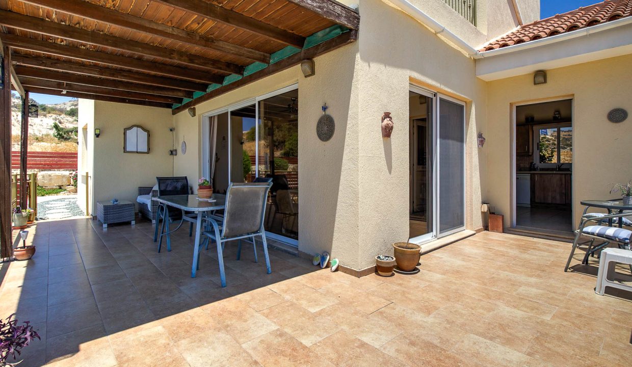 3 Bedroom Villa For Sale - Pissouri, Pissouri Village, Limassol: ID 1068 09 - ID 1068 - Comark Estates