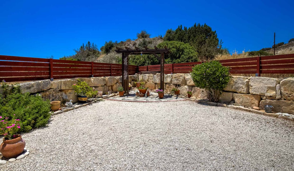 3 Bedroom Villa For Sale - Pissouri, Pissouri Village, Limassol: ID 1068 10 - ID 1068 - Comark Estates